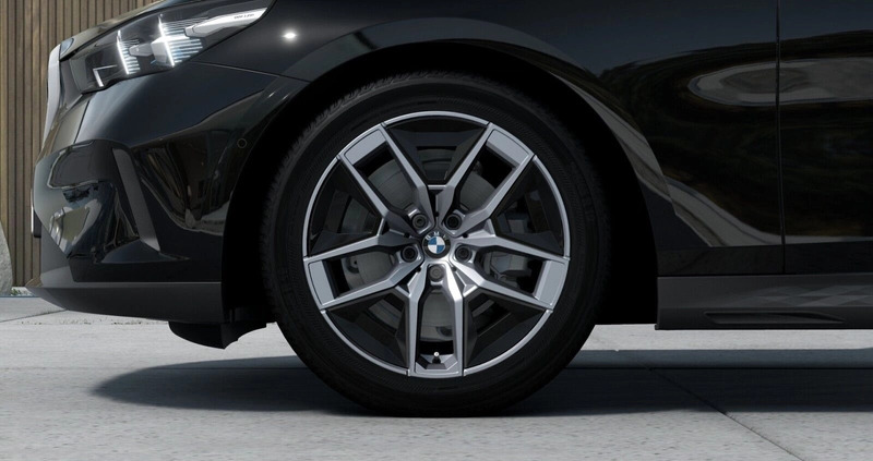 BMW Seria 5 cena 258900 przebieg: 8, rok produkcji 2024 z Mysłowice małe 79